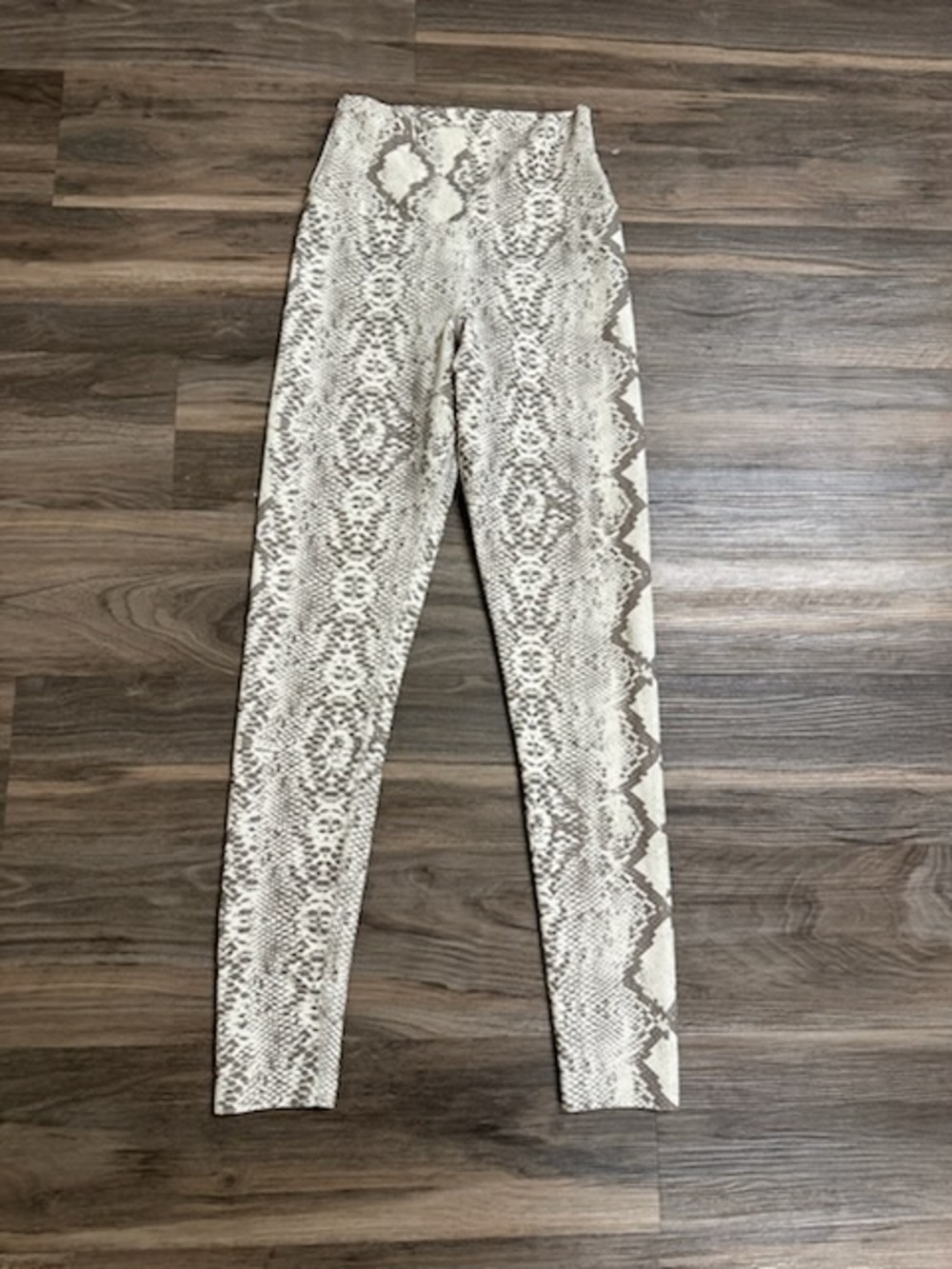 Beach Riot Sport Snake Print Leggings